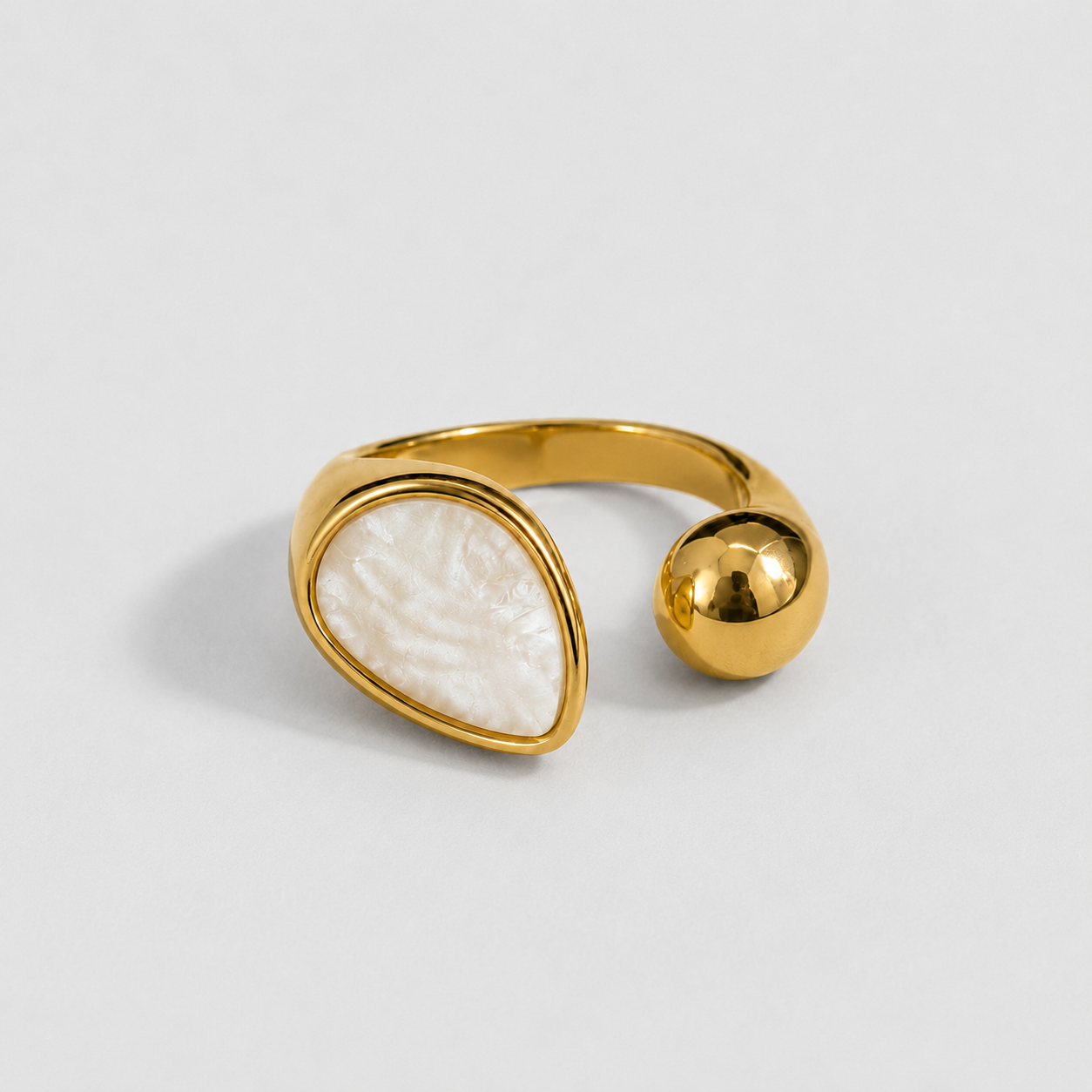 White Teardrop Gold Ring