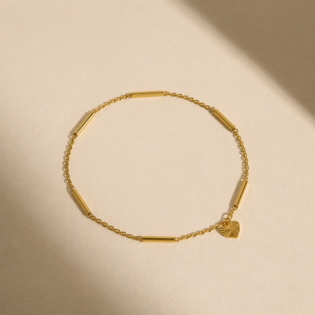 Textured Heart & Gold Bar Chain Bracelet