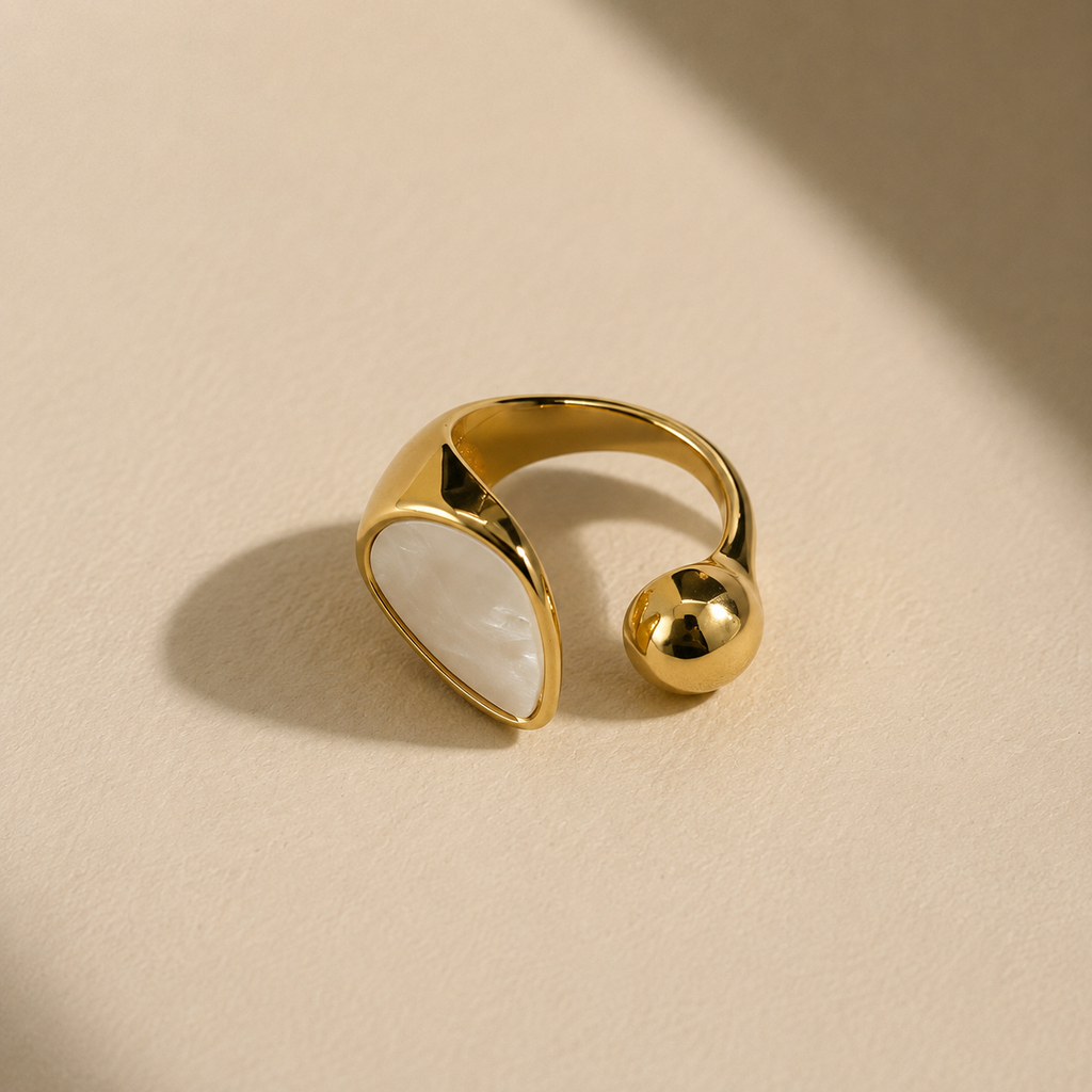 White Teardrop Gold Ring