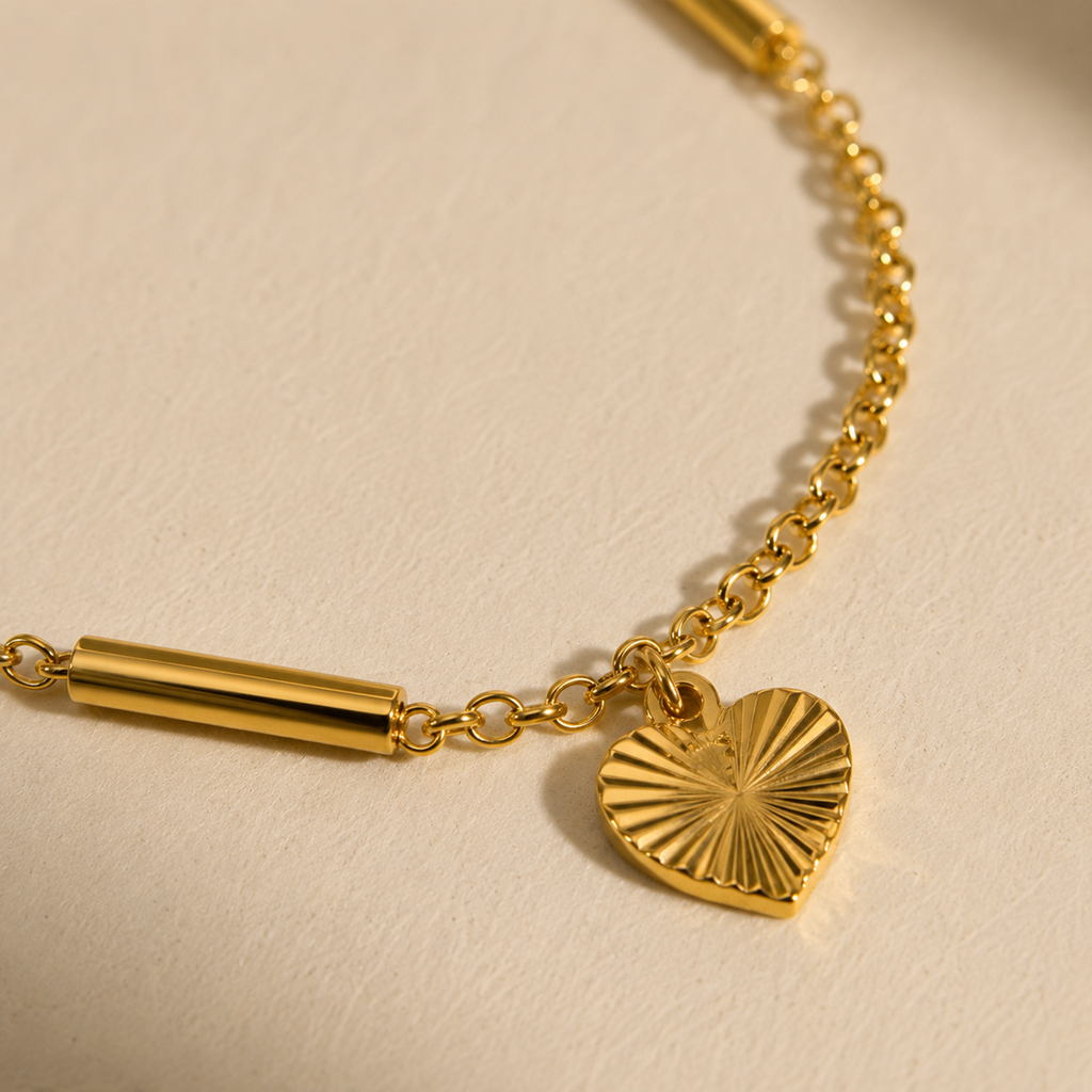 Textured Heart & Gold Bar Chain Bracelet
