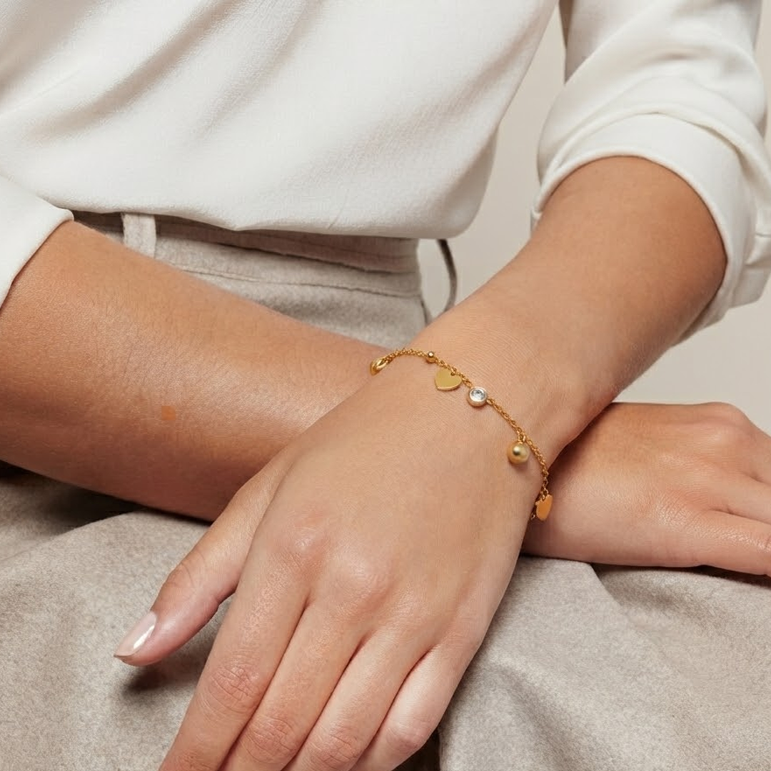 Sweetheart Charm Gold Bracelet
