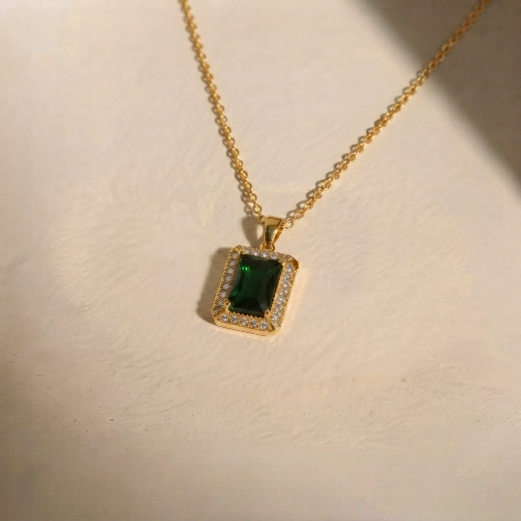 The Royal Emerald Jewelry Set