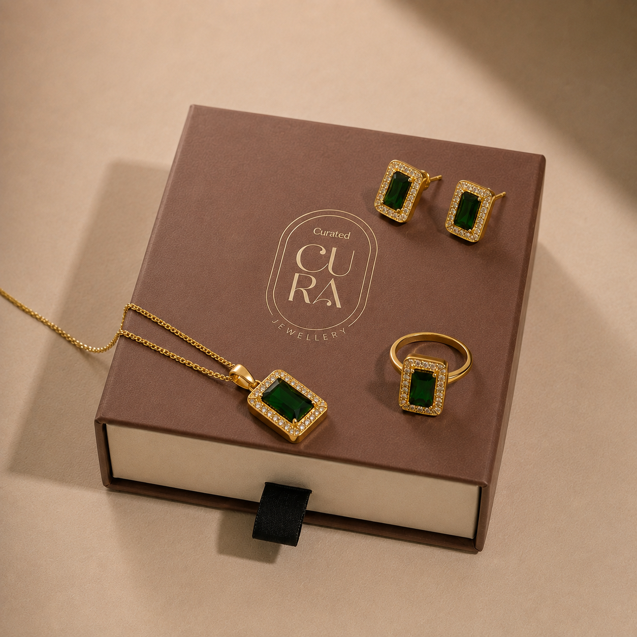 The Royal Emerald Jewelry Set